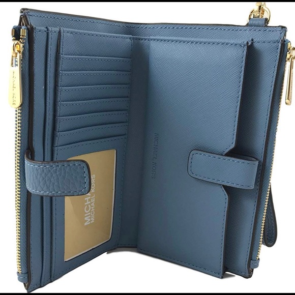 SOLD - Picture 4 of 8